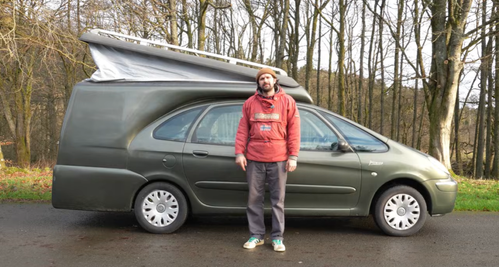 20-річний універсал-кемпер Citroen здолав 800 км після 12 років простою