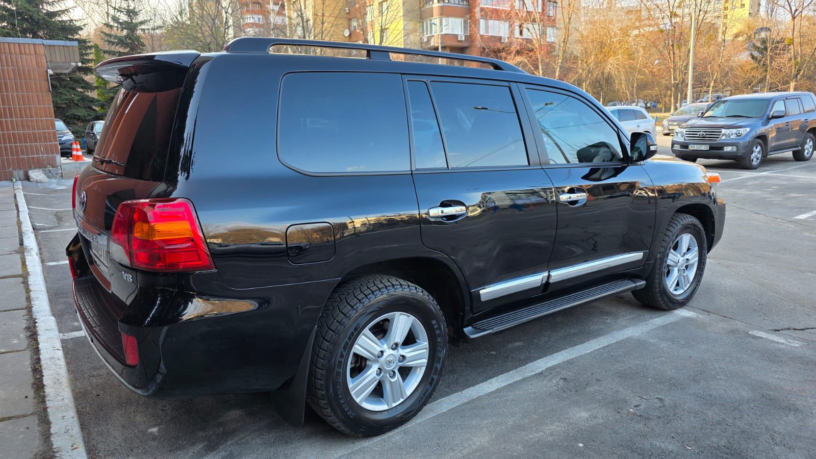 Toyota Land Cruiser 200
