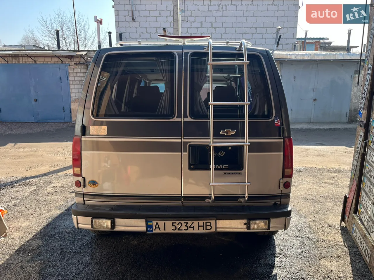 GMC Safari 1988 року