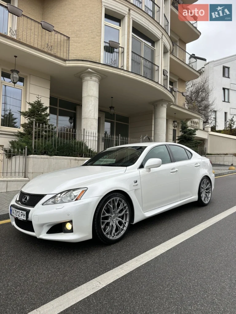 Lexus IS F 2009 року