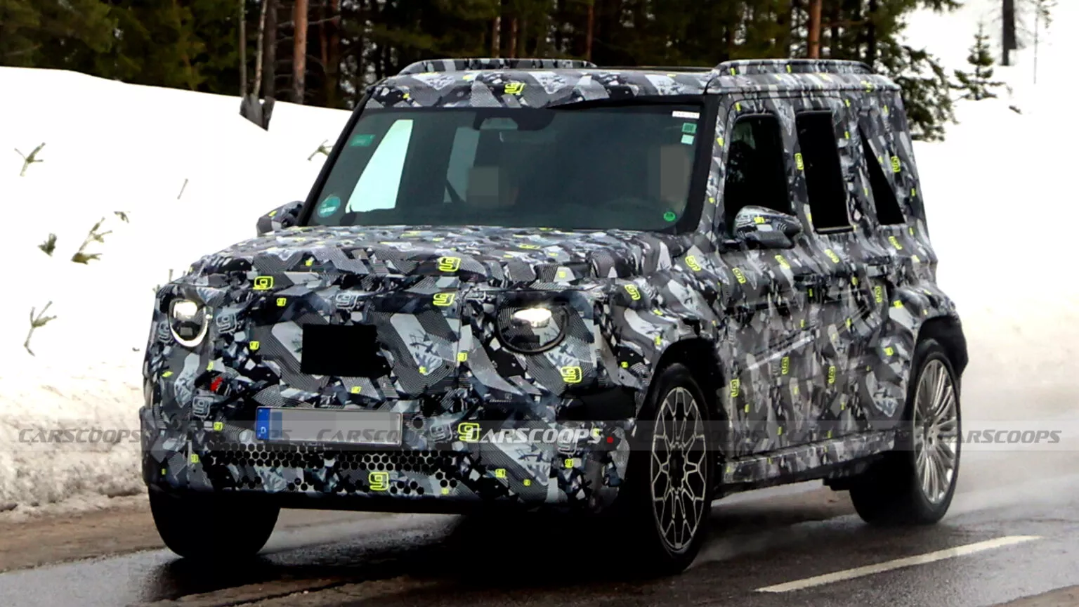 Mercedes-Benz готує компактний «Гелендваген» з гібридним двигуном від Renault
