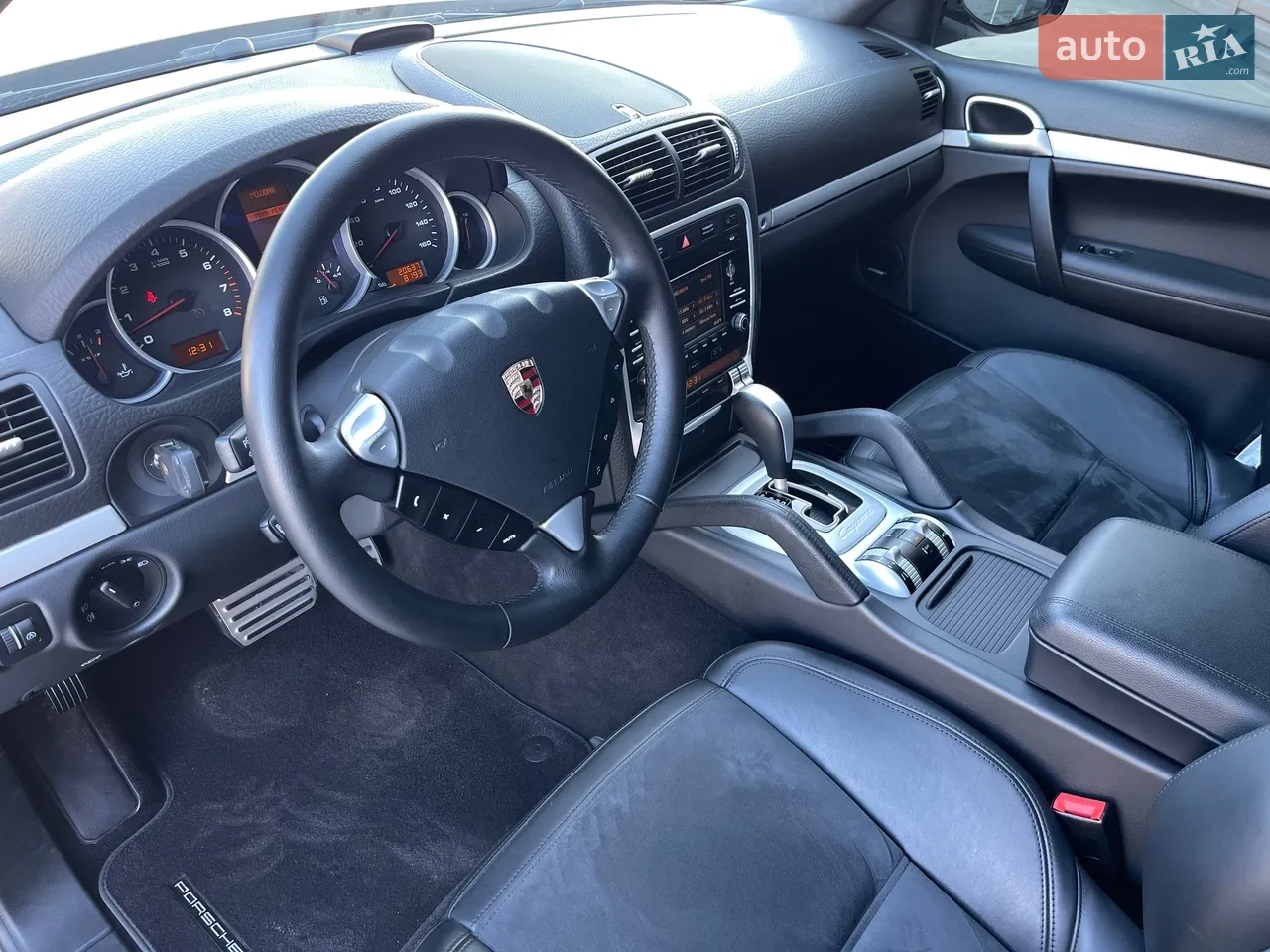Porsche Cayenne GTS 2010 року