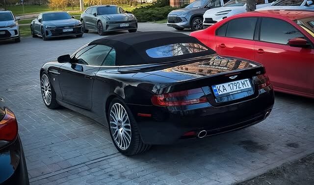 Aston Martin DB9 Volante