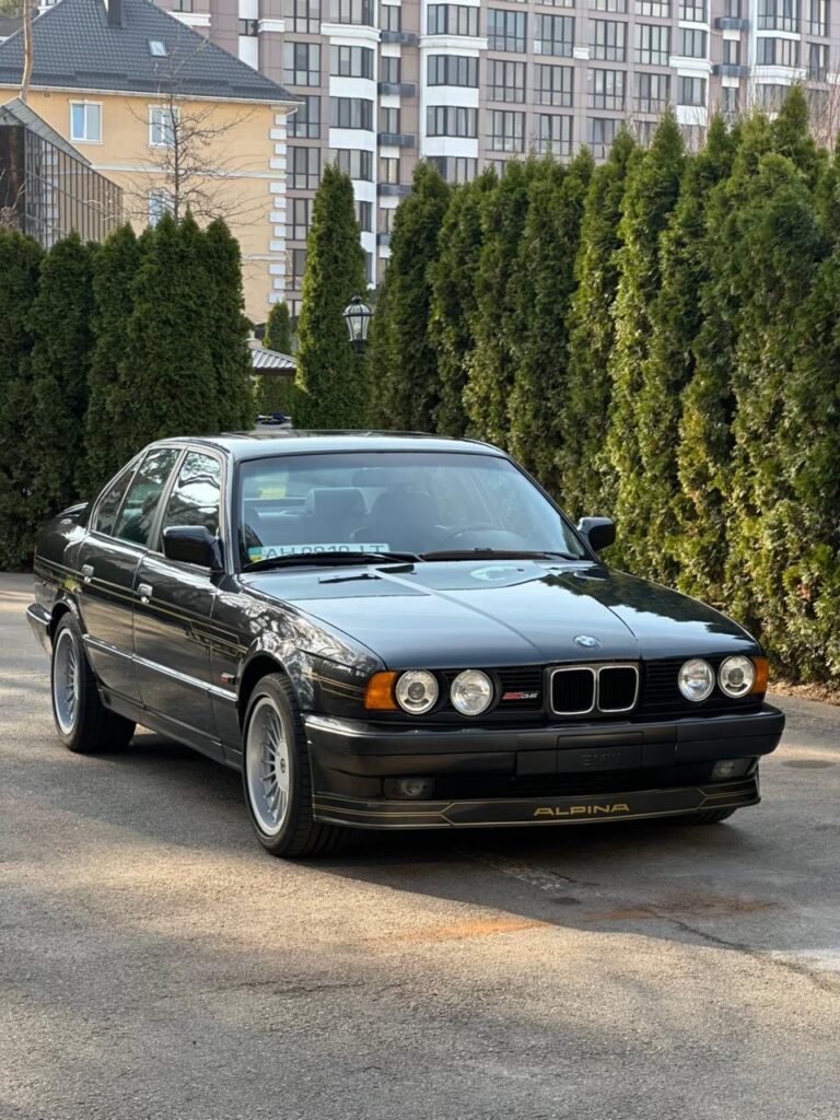 BMW Alpina B10