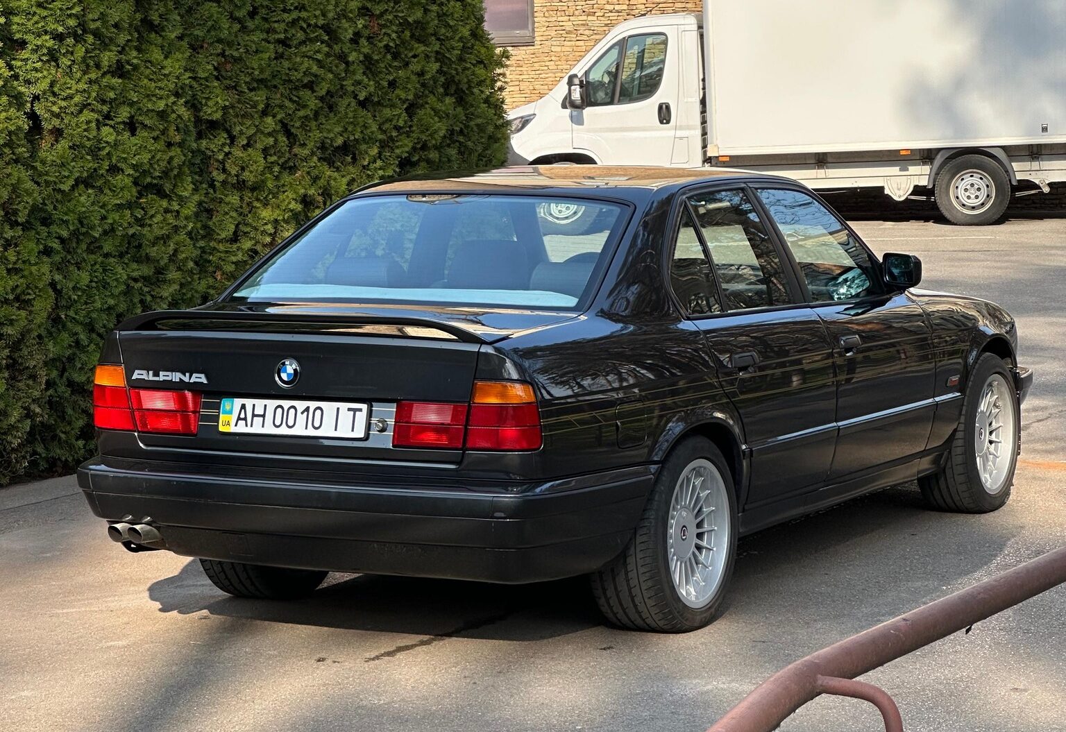 BMW Alpina B10