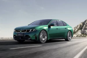 Спеціально для Китаю: компанія BMW презентувала довгобазні версії електромобілів i3 та iX3
