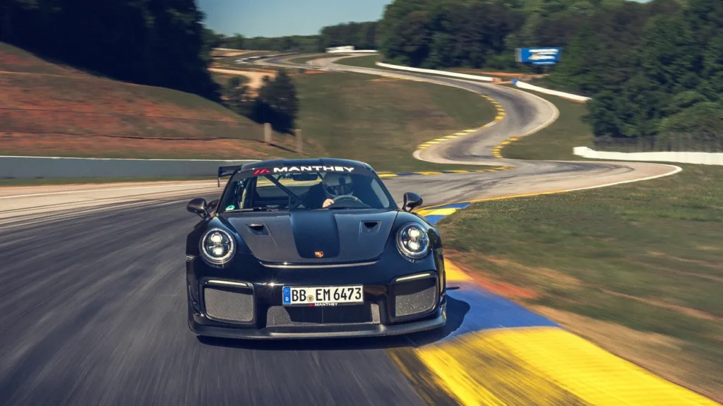 Спорткар Porsche 911 GT2 RS із пакетом Manthey встановив новий рекорд на трасі Road Atlanta