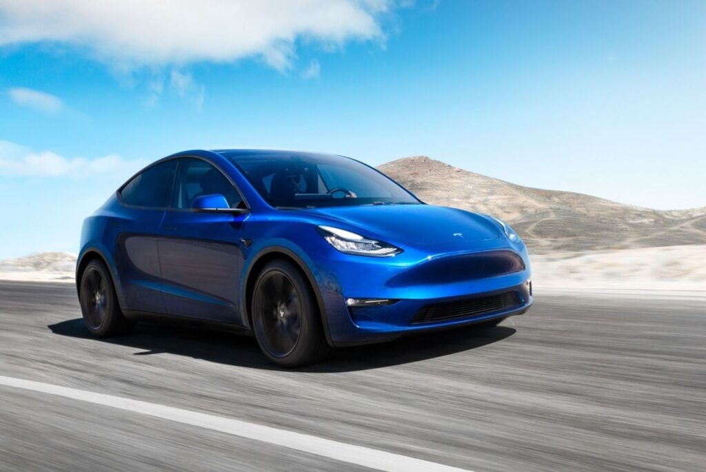 Tesla інвестує 213 мільйонів євро у завод Giga Berlin для локалізації акумуляторів та здешевлення Model Y
