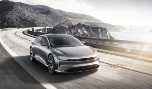 Рекордні 960 кілометрів: Lucid Air Grand Touring визнано найбільш далекобійним серійним електромобілем
