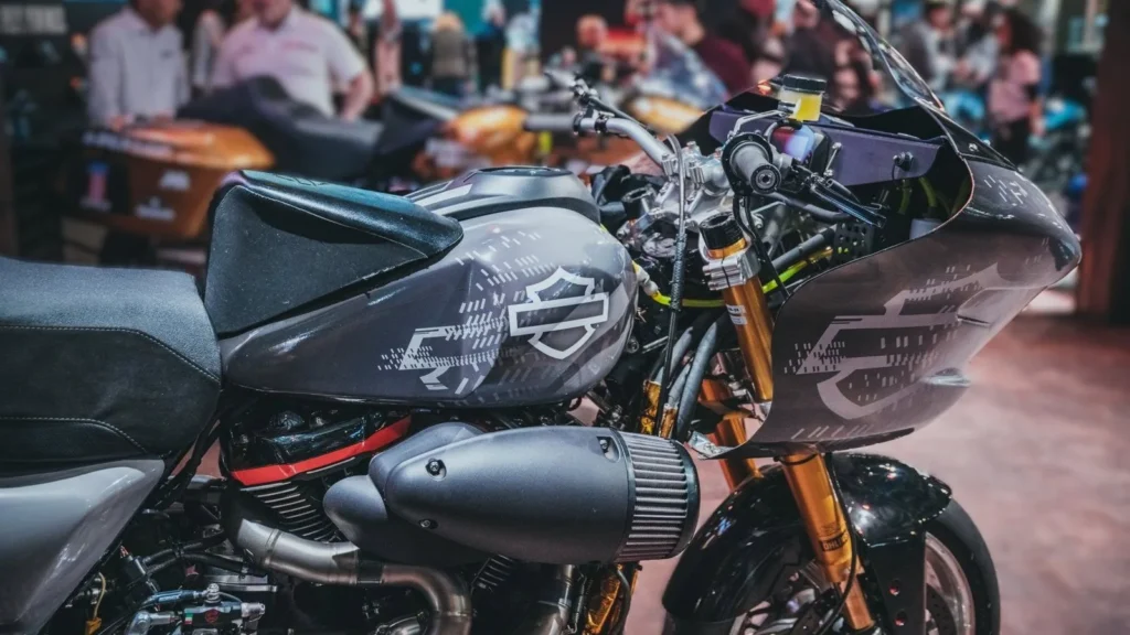 Harley-Davidson презентує секретні гоночні мотоцикли на виставці у Лондоні
