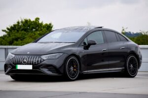 Mercedes-Benz анонсував серійний випуск електричного фастбека AMG GT 4-Door