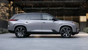 Toyota розробила нову конструкцію висувних дверних ручок для покращення ергономіки та безпеки