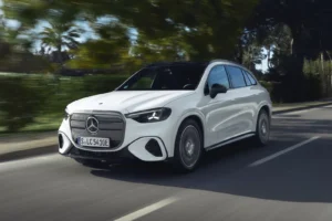 Mercedes-Benz розширив лінійку електричних кросоверів GLC новими модифікаціями та назвав їхню вартість