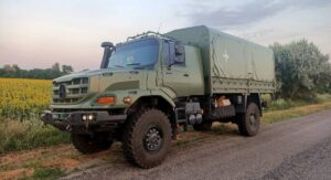 Вантажівка Mercedes-Benz Zetros