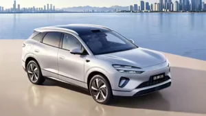 BYD представив новий гібридний кросовер Sealion 06 DM-i з рекордним запасом ходу