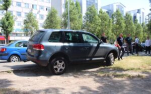 Штрафи та евакуація з дворів: за які порушення правил паркування каратимуть водіїв
