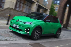 Renault оновить електромобілі 4 та 5 новими двигунами Gen 2 Evo до 2027 року