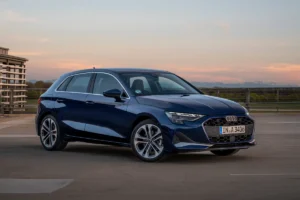 Audi представила оновлене сімейство A3 з новим цифровим інтер’єром та розширеними асистентами