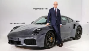 Керівництво Porsche повністю виключило створення електричної версії спорткара 911