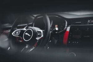 Porsche Taycan 2027 отримав віртуальну коробку передач та збільшений запас ходу