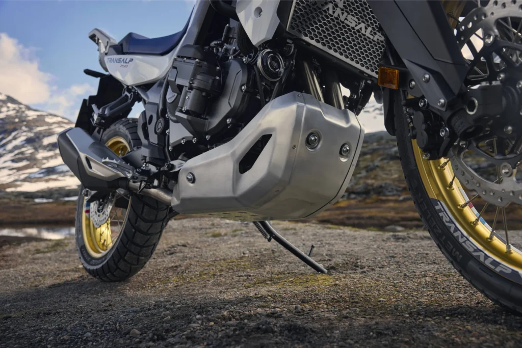 Honda впроваджує систему E-Clutch для автоматизації роботи зчеплення на мотоциклах із механічною трансмісією