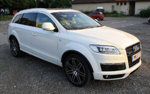 Оновлені позашляховики Audi Q7 та SQ7 2027 модельного року отримали нове оснащення та змінені цінники