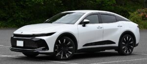 Toyota Crown отримає гібридну систему п'ятого покоління у 2027 році
