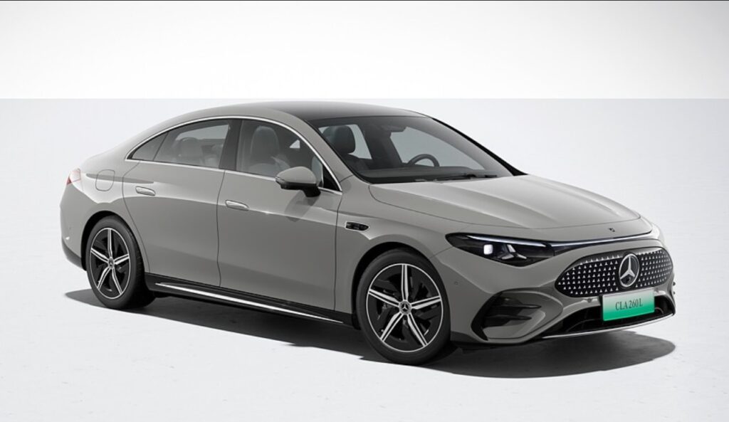 Mercedes-Benz призупинив виробництво електричного CLA L у Китаї через критично низький попит