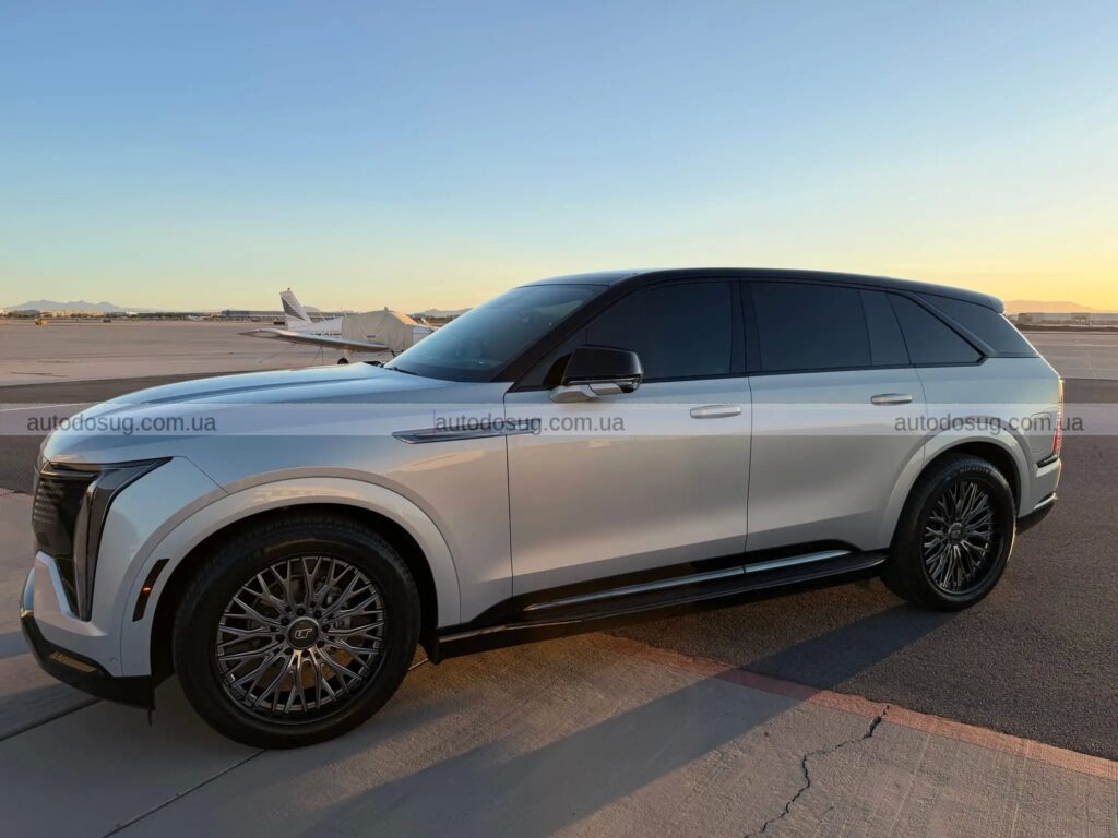 Електричний Cadillac Escalade IQ втратив майже третину вартості за рік експлуатації