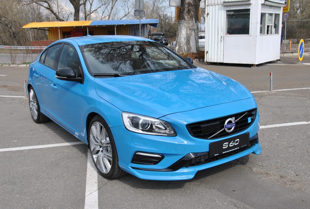 Volvo S60 другого покоління