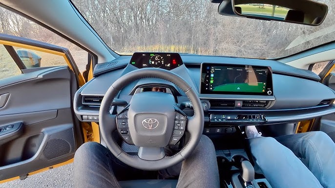 Салон Toyota Prius 2026