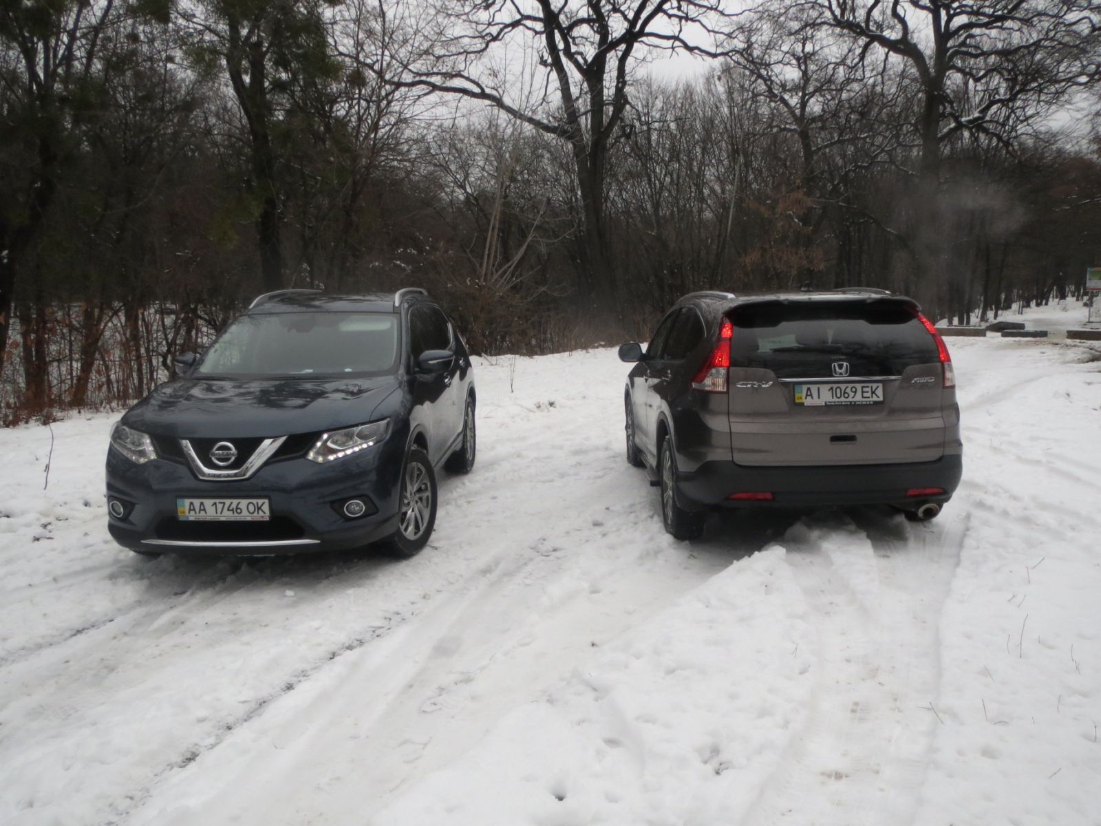 Honda CR-V проти Nissan X-Trail
