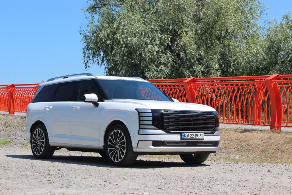 Новий гібридний кросовер Hyundai Palisade офіційно представлений на українському ринку