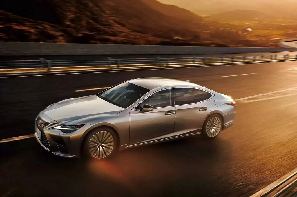 Lexus представив оновлений седан LS 2027 модельного року: флагман став виключно гібридним