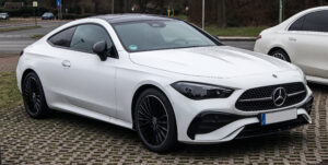 Mercedes-AMG готує ексклюзивне купе CLE Mythos із 646-сильним двигуном V8