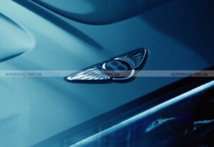Bentley розкрила інтер’єр свого першого електричного кросовера Torcal перед прем’єрою