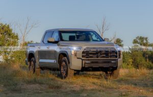 Toyota випустить доступну позашляхову версію Tundra Trailhunter та оновить технологічне оснащення пікапа