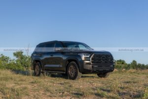 Toyota Sequoia 2027 отримала масштабне оновлення та позашляхову версію Trailhunter