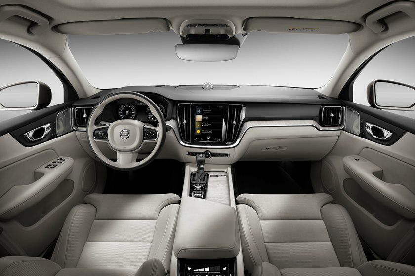 Volvo S60 другого покоління