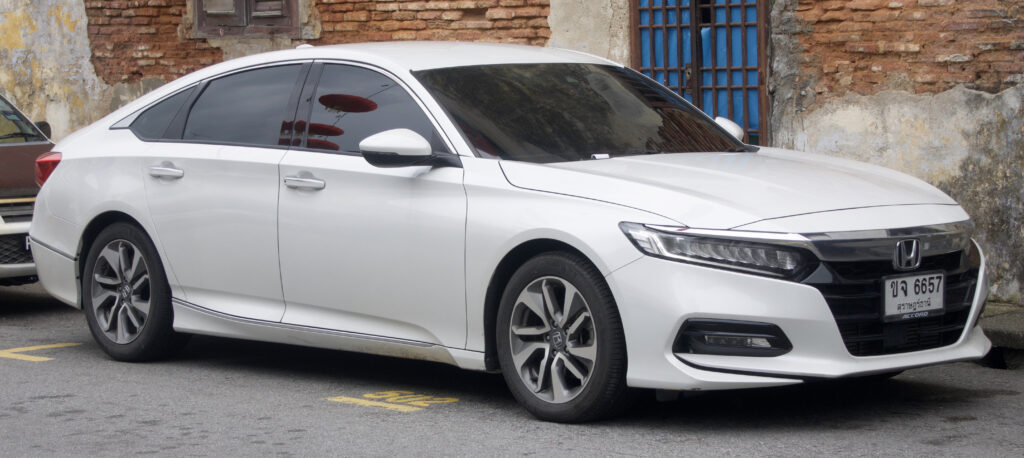 Honda представила оновлений седан Accord 2027 модельного року