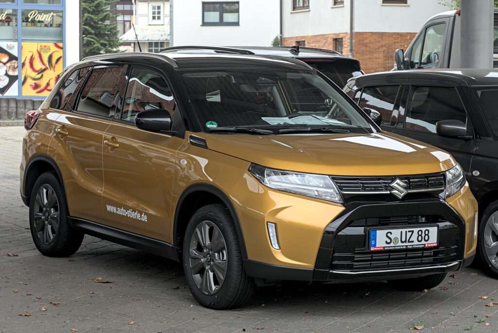 Suzuki представила новий бюджетний семимісний кросовер XL7 за 15 тисяч доларів