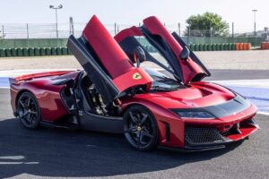 Ferrari розпочала випробування відкритої версії суперкара F80: перші подробиці про прототип Aperta