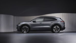 Електрична революція Porsche в Україні: стартували продажі новенького Cayenne потужністю до 1156 сил