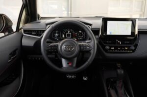 Toyota розробила розумну автоматичну трансмісію: нова коробка передач запам’ятовуватиме команди водія
