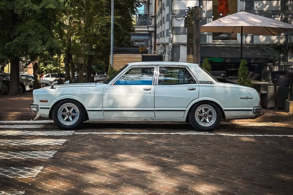Toyota Corona Mark II Grande X30