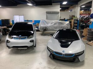 Заводські макети BMW i3 та i8 з фібергласу без двигунів виставили на аукціон як музейні експонати