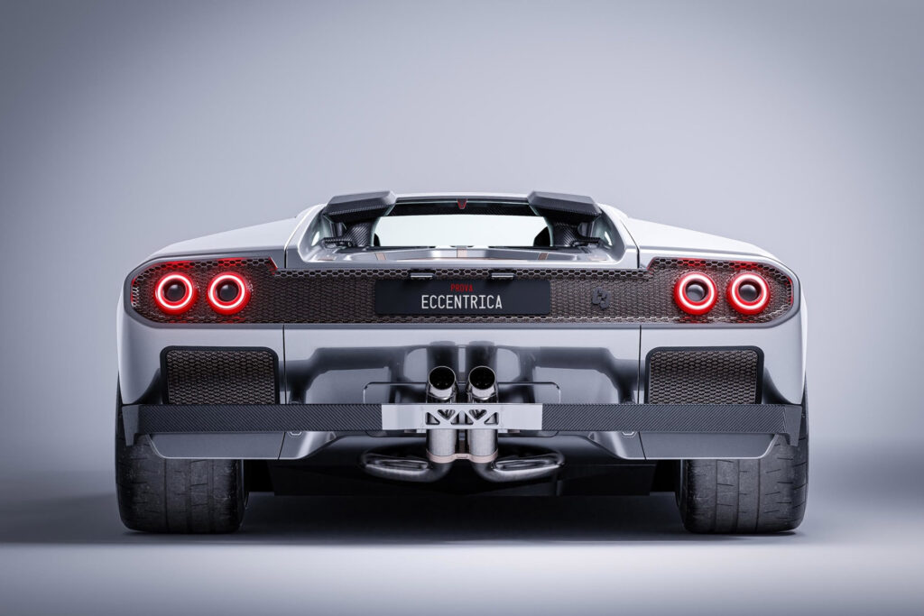 Eccentrica представила відкритий рестомод Lamborghini Diablo з атмосферним V12 та механікою