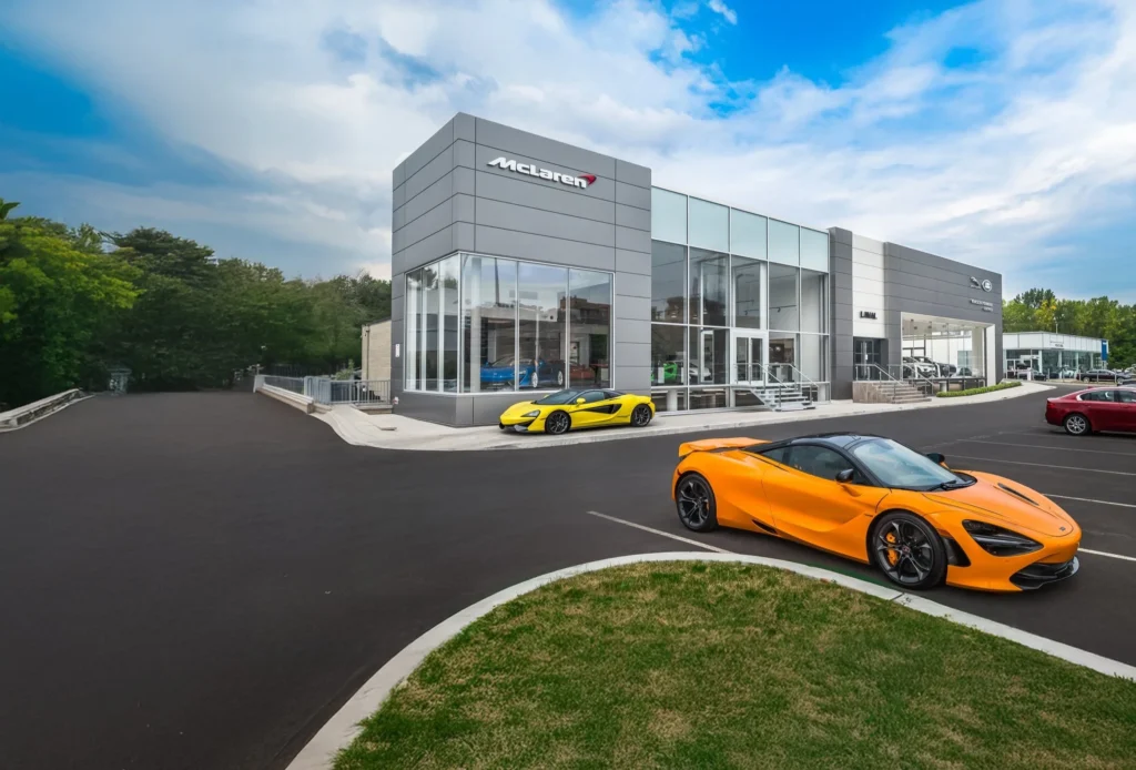 Експансія McLaren у США під загрозою: застаріле законодавство штатів гальмує розвиток дилерської мережі