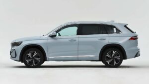 Глобальний наступ китайського автопрому: Geely готує до виходу сімейний плагін-гібрид Monjaro EM-i