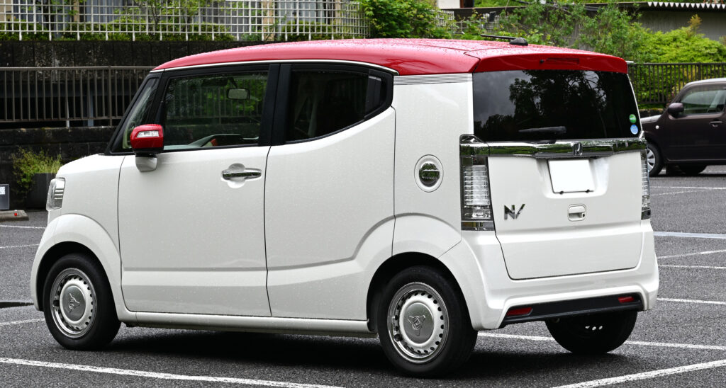 Тюнінг-ательє Mugen підготувало стильний пакет оновлень для мікроввена Honda N-Box
